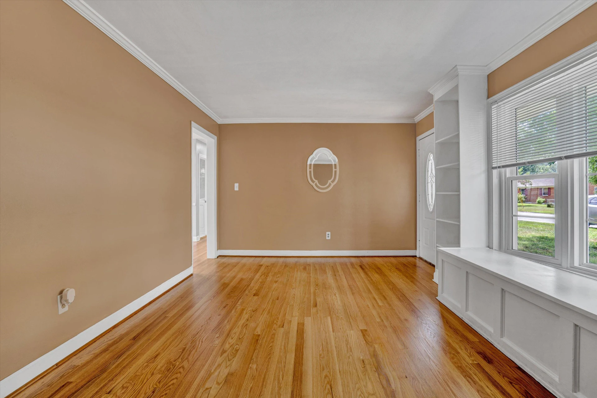 2317 Laura RD - Photo 4
