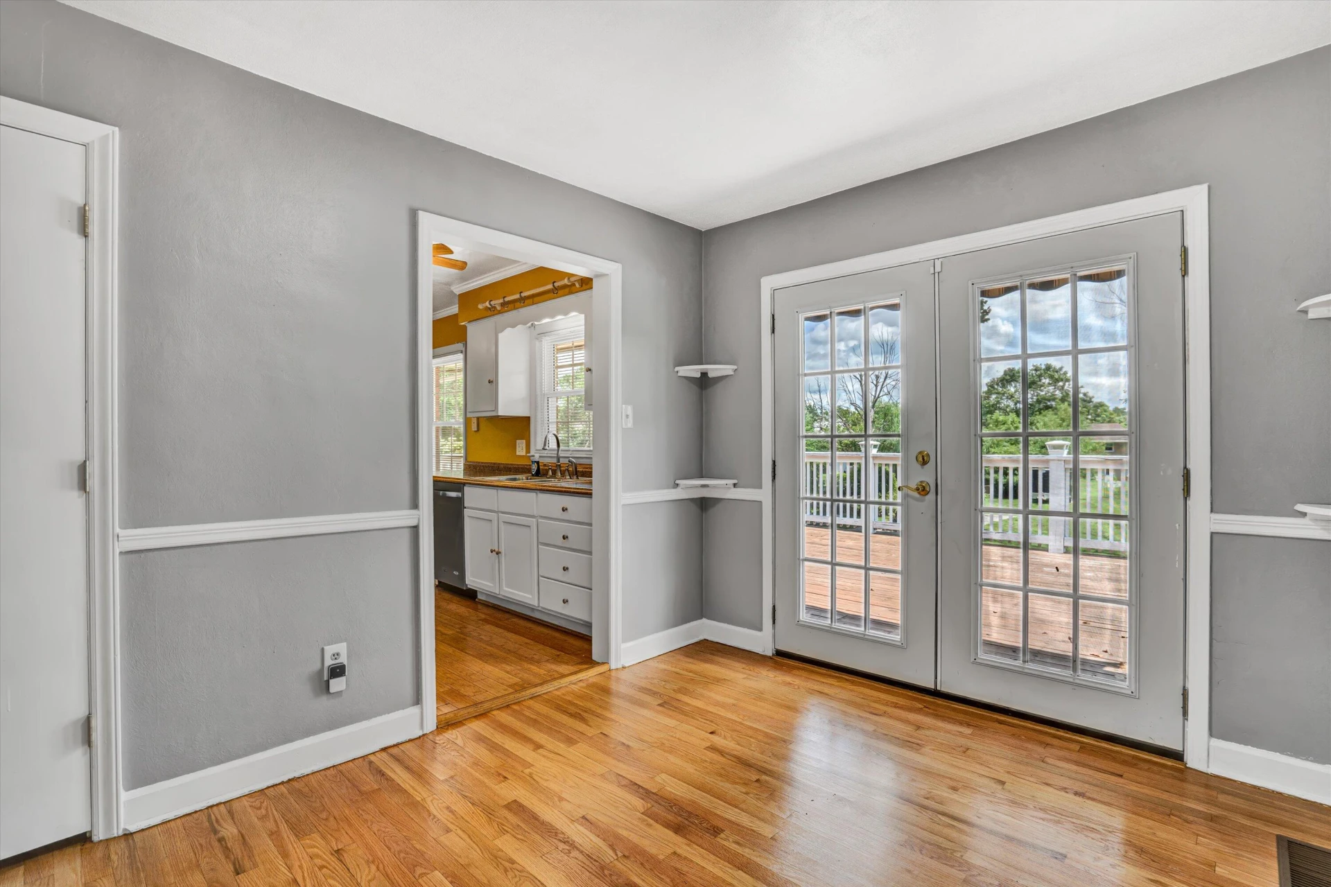 2317 Laura RD - Photo 9