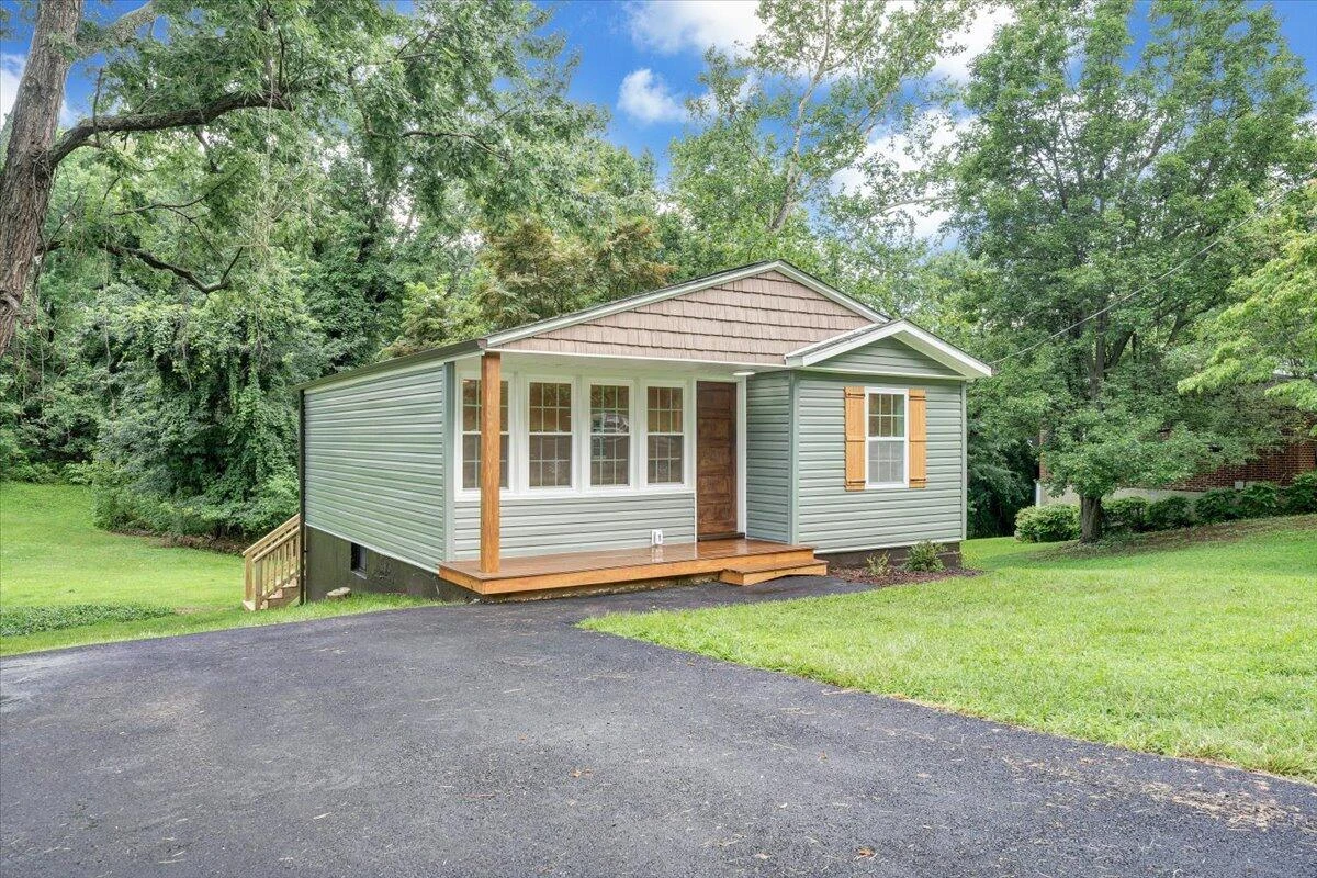 325 Raleigh AVE