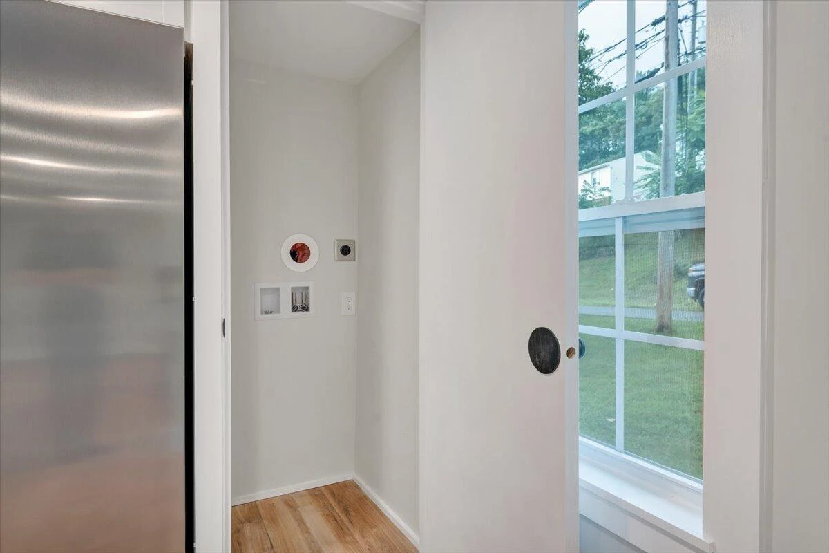 325 Raleigh AVE - Photo 11