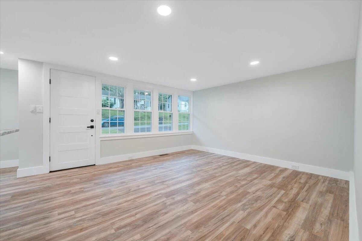 325 Raleigh AVE - Photo 14