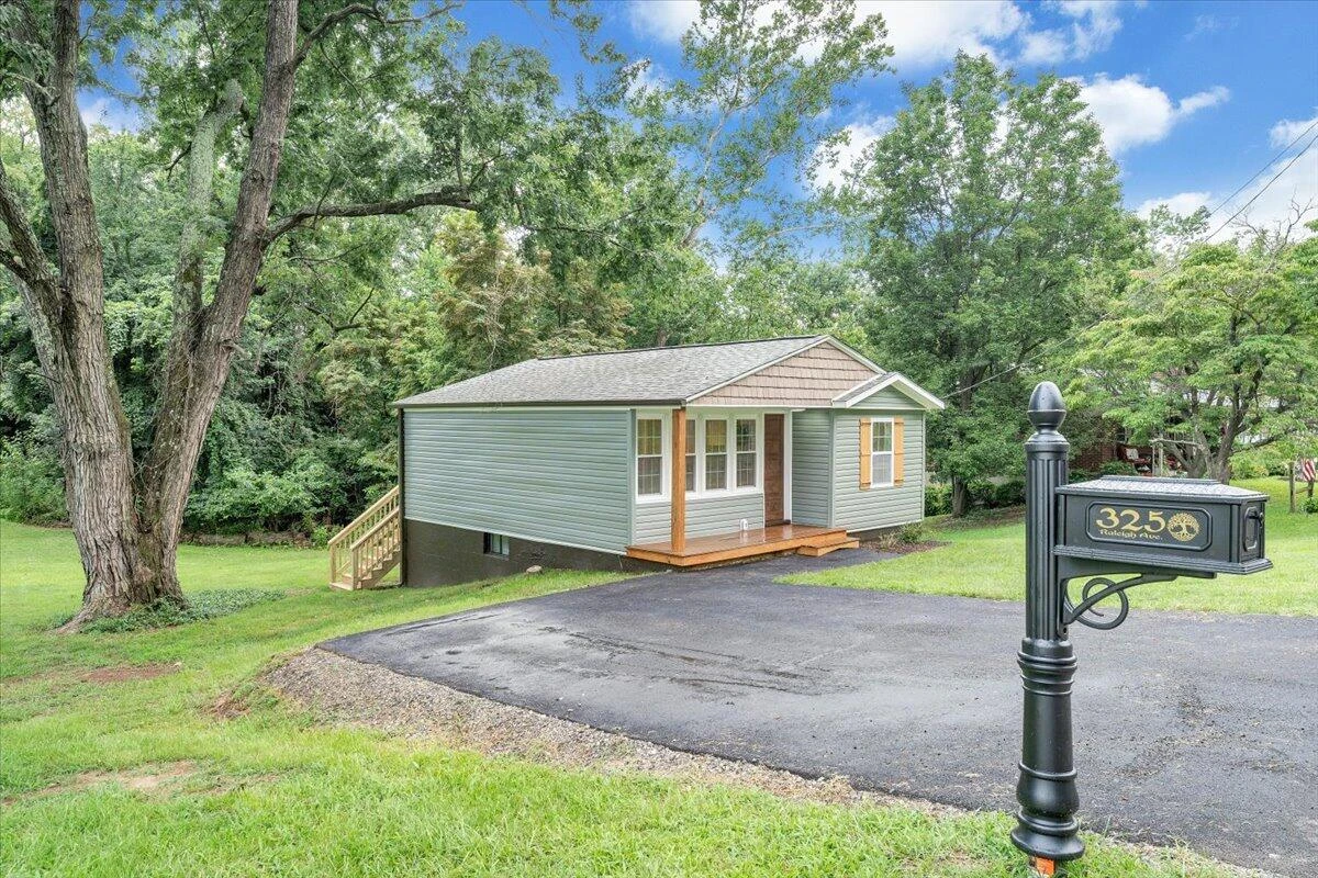 325 Raleigh AVE - Photo 35