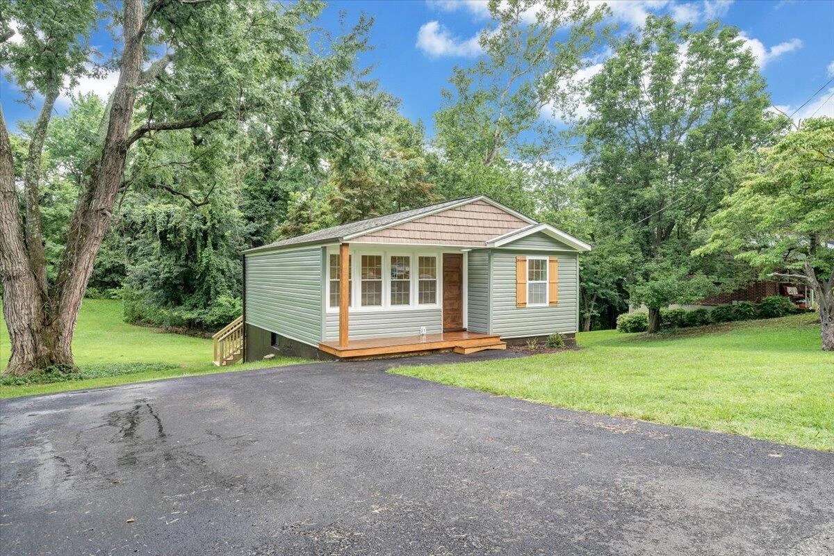 325 Raleigh AVE - Photo 36
