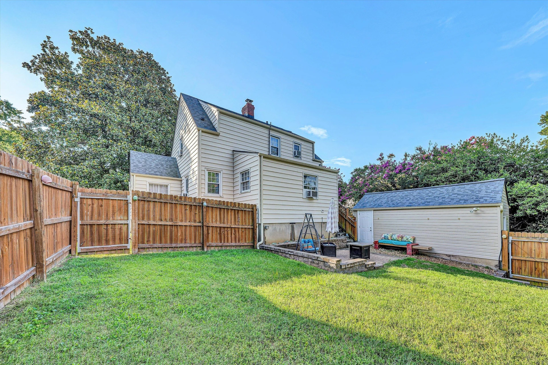 2819 Woodlawn AVE - Photo 31