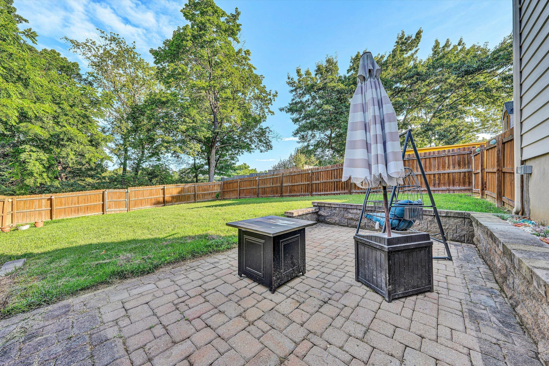 2819 Woodlawn AVE - Photo 33