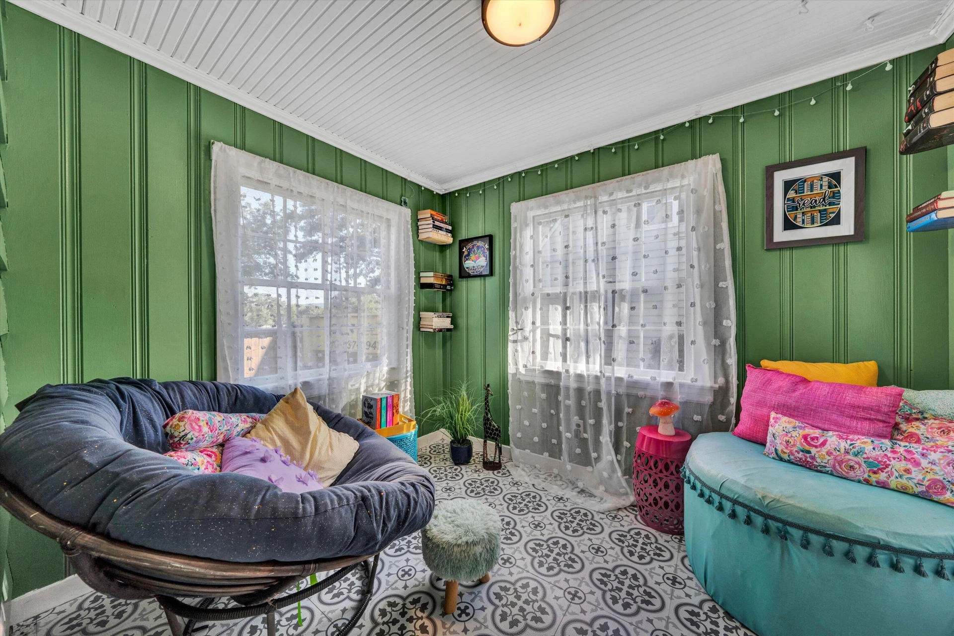 2819 Woodlawn AVE - Photo 9