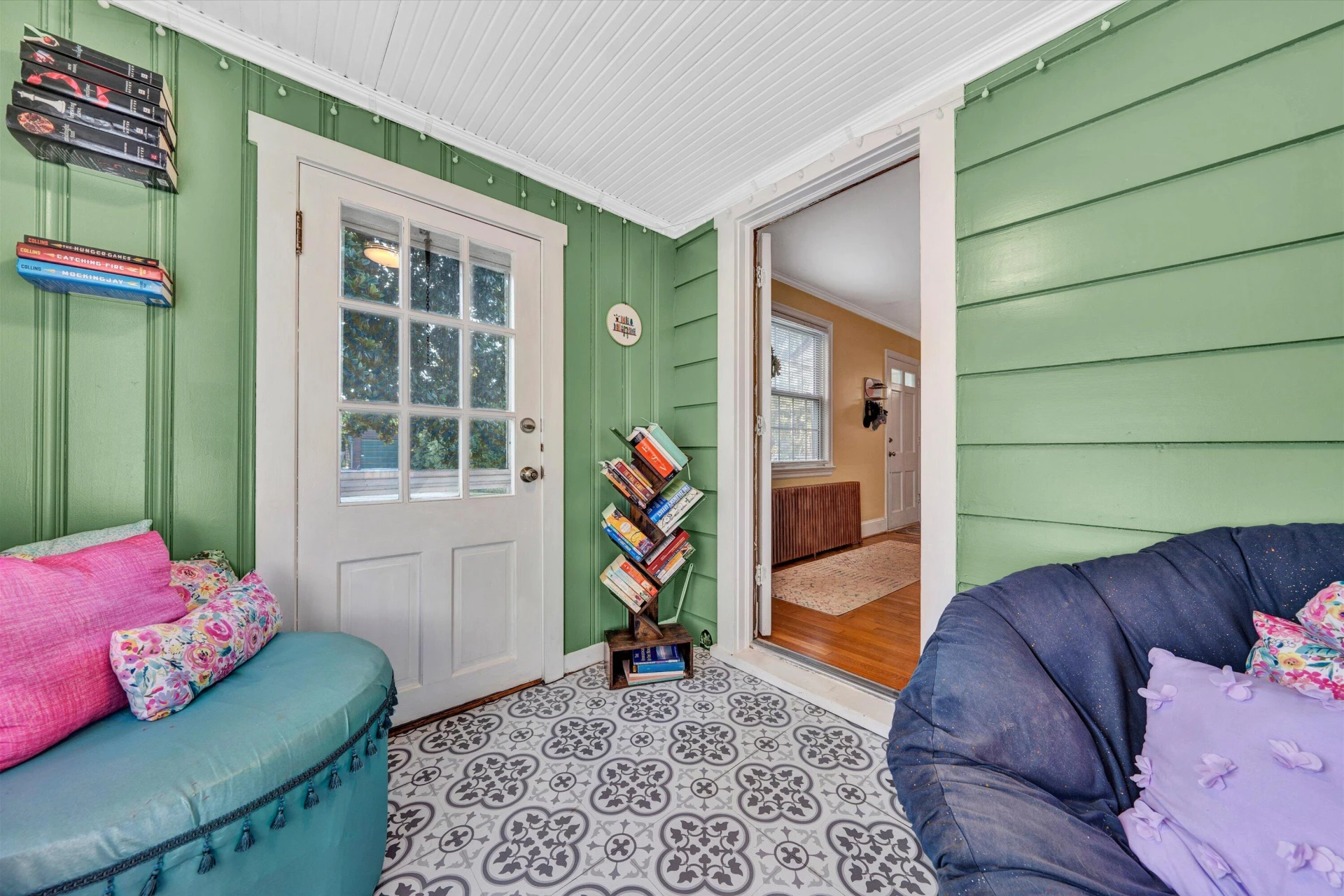 2819 Woodlawn AVE - Photo 10