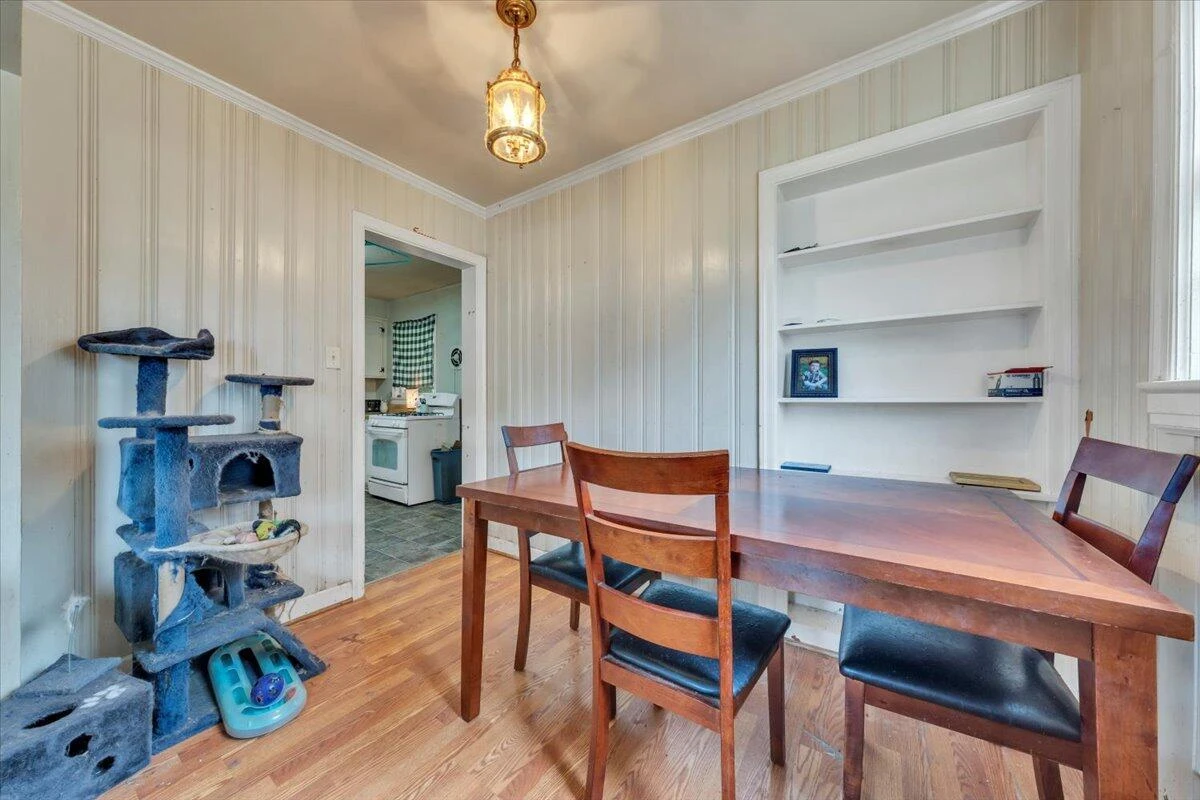 2820 Luray ST - Photo 12