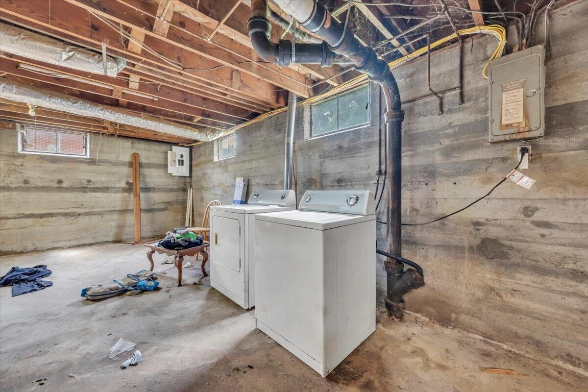 2820 Luray ST - Photo 24