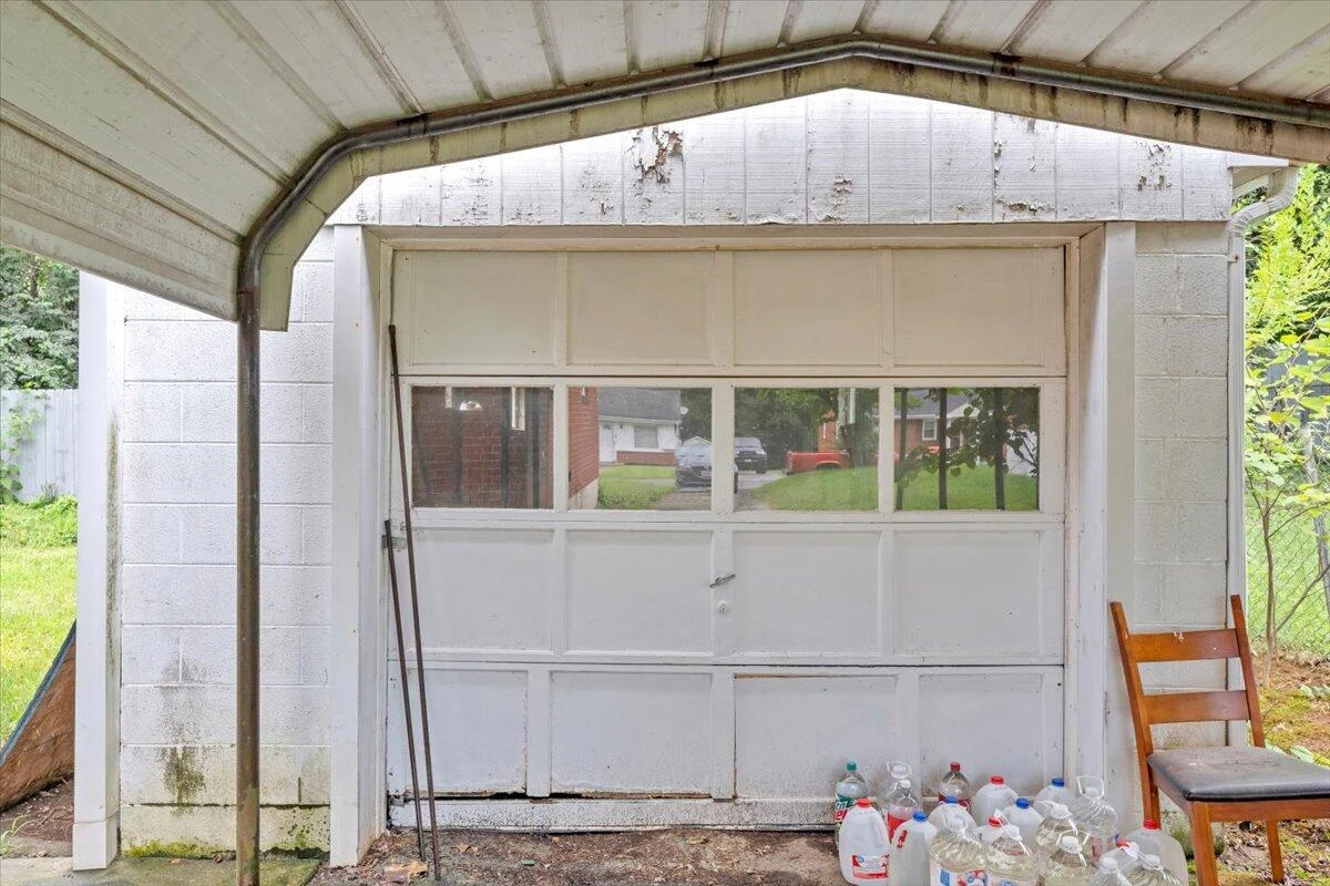 2820 Luray ST - Photo 25