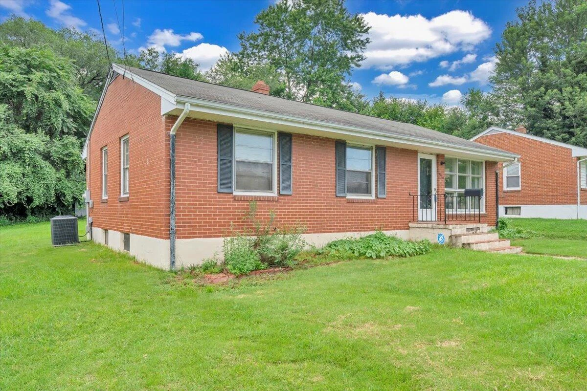2820 Luray ST - Photo 29