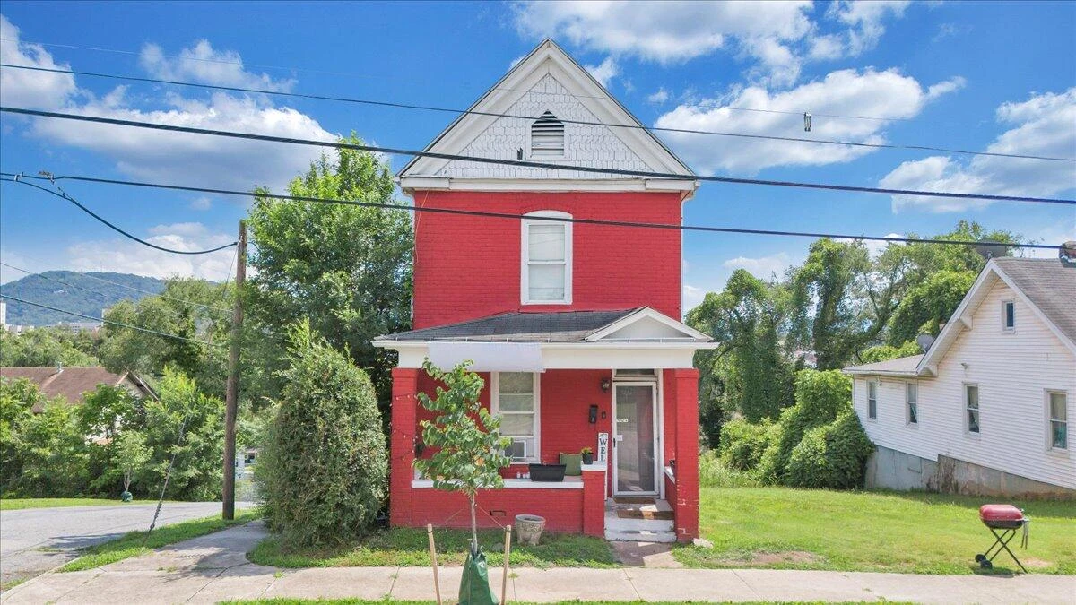 302 Patton AVE
