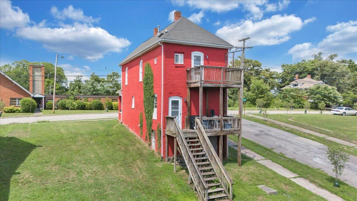 302 Patton AVE - Photo 7