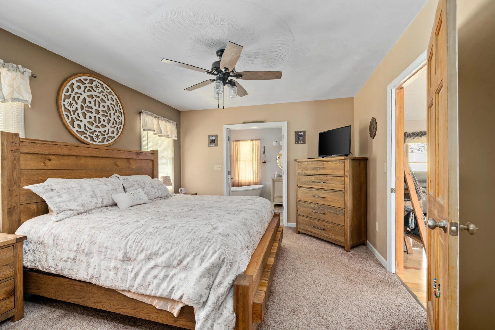 876 Sherwood DR - Photo 18