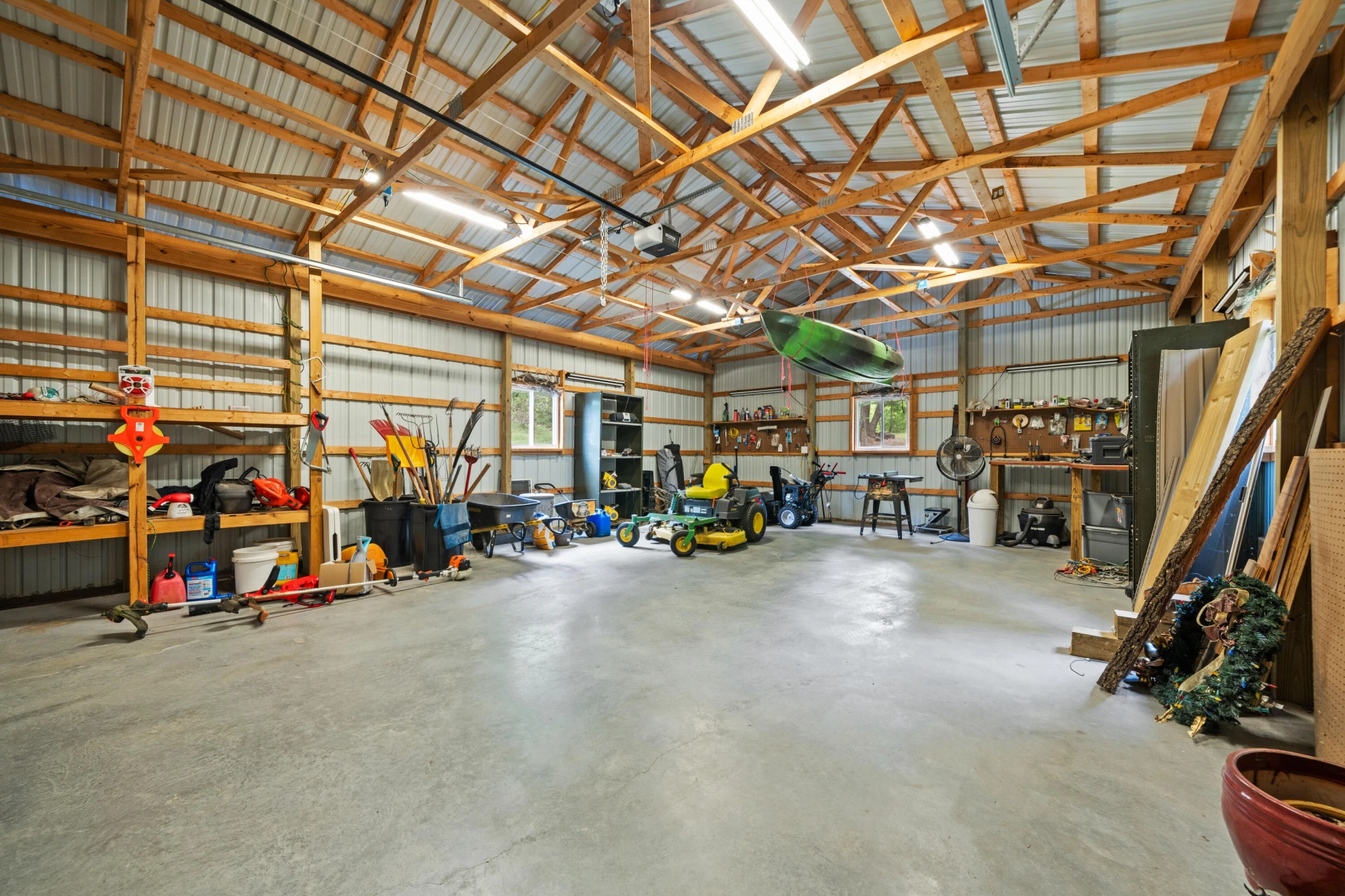 876 Sherwood DR - Photo 34