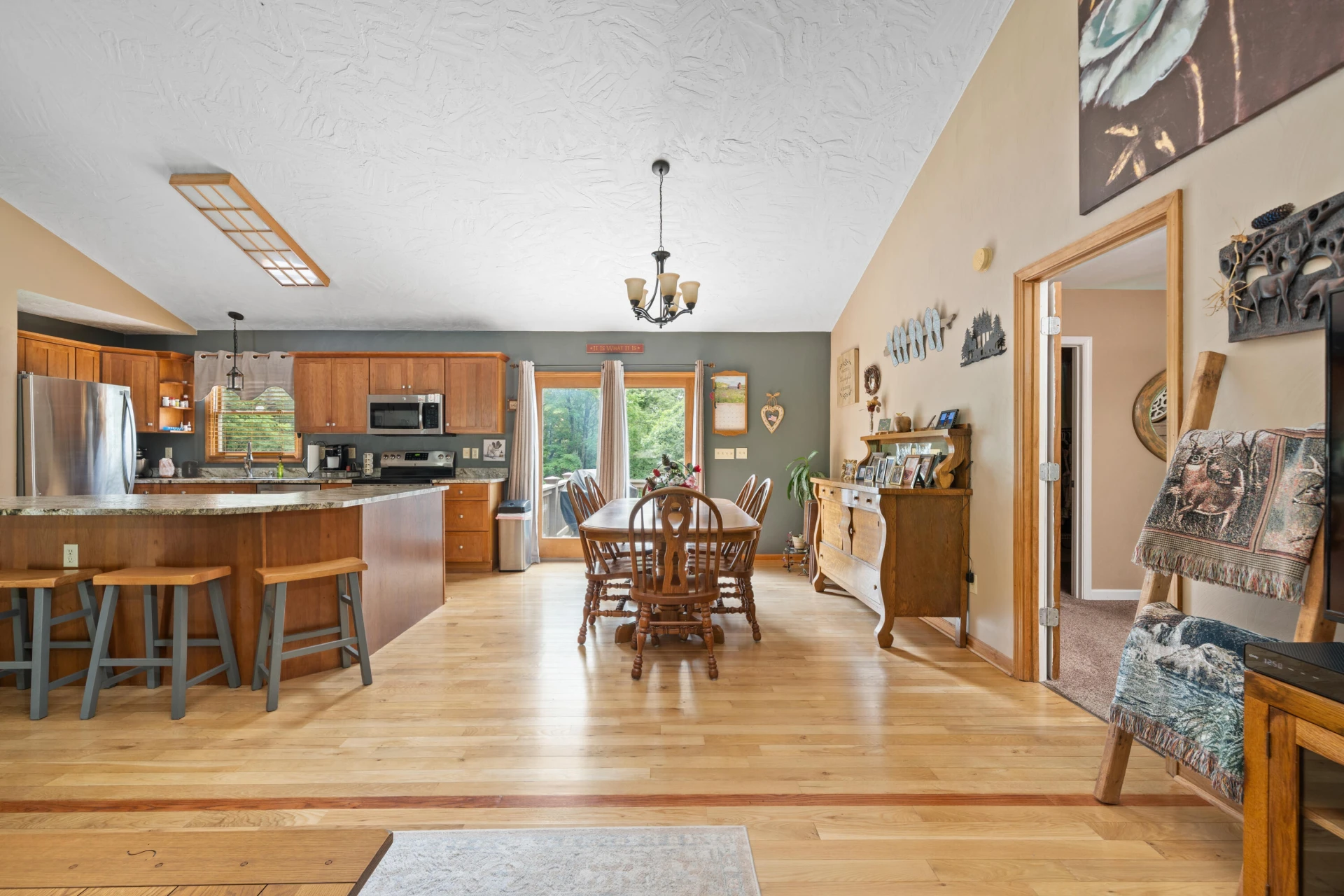 876 Sherwood DR - Photo 9