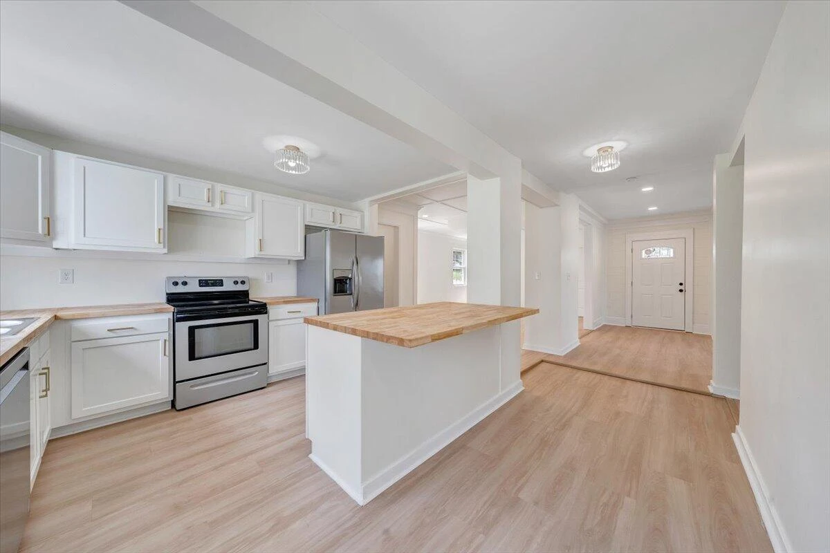 301 Cleveland AVE - Photo 20