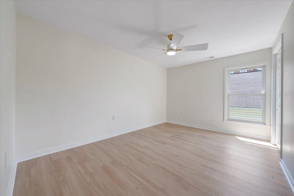 301 Cleveland AVE - Photo 35