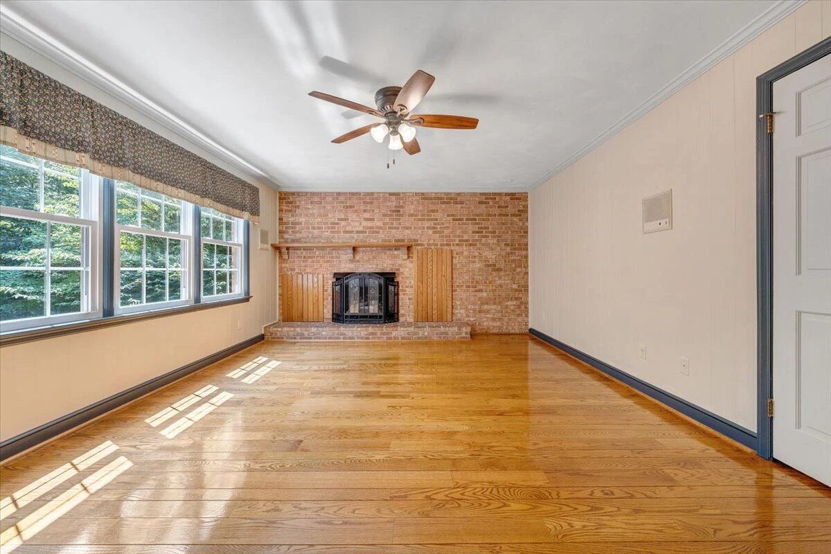 1945 Maylin DR - Photo 15
