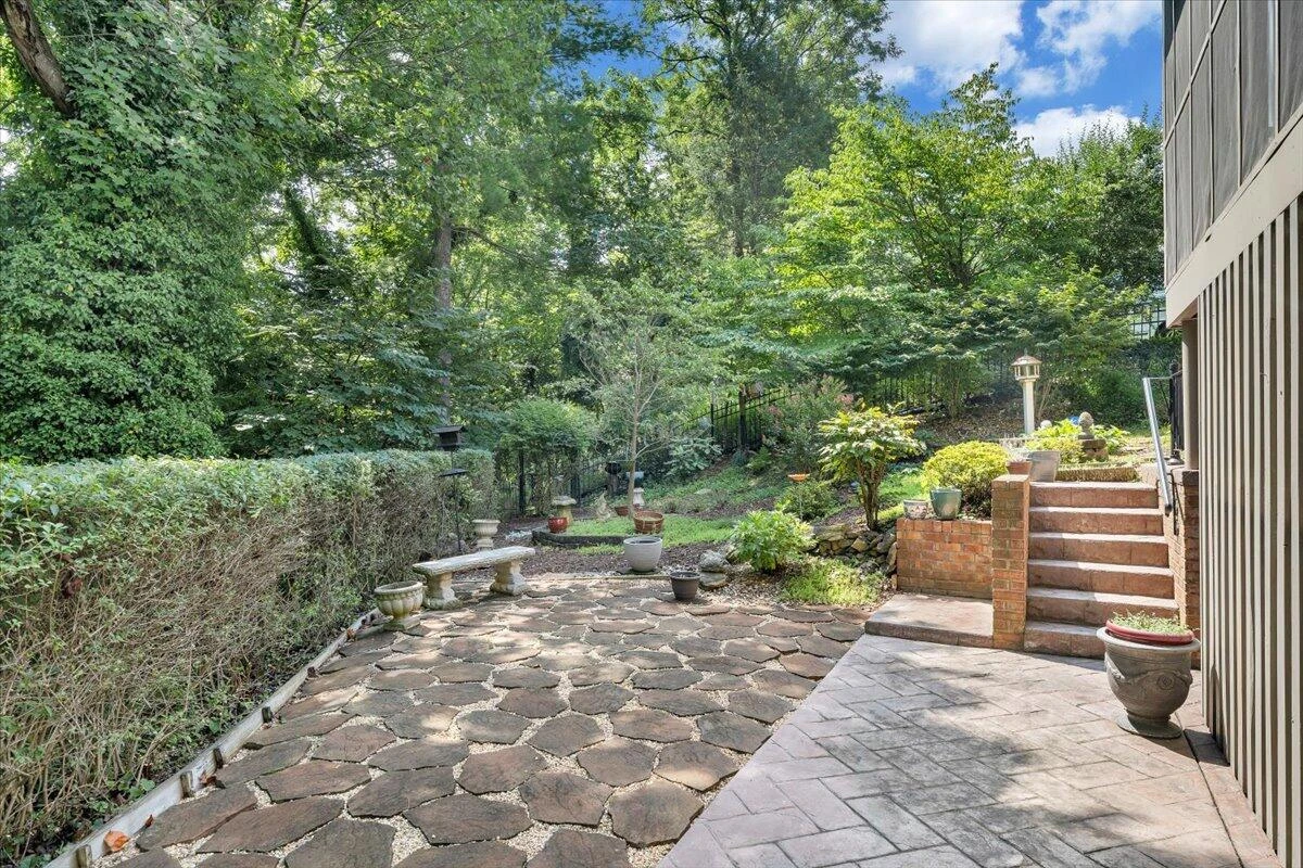 1945 Maylin DR - Photo 116