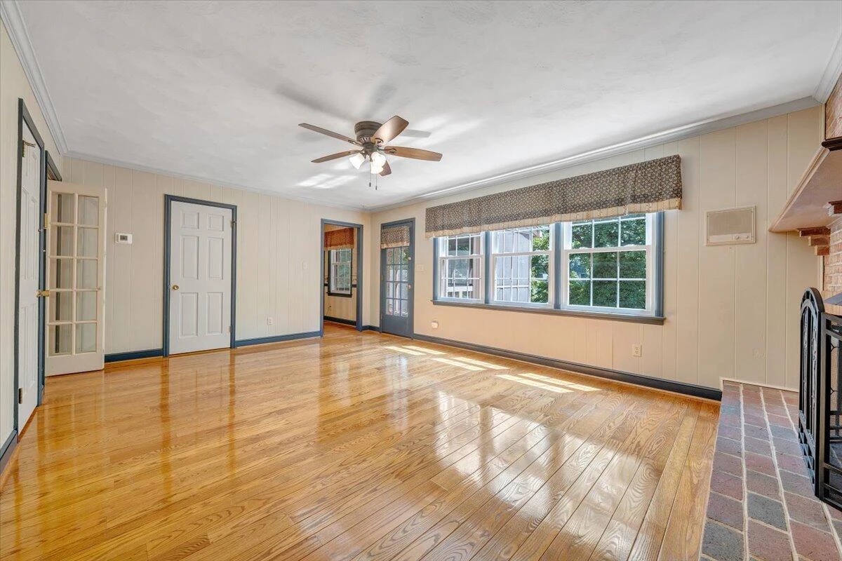 1945 Maylin DR - Photo 16