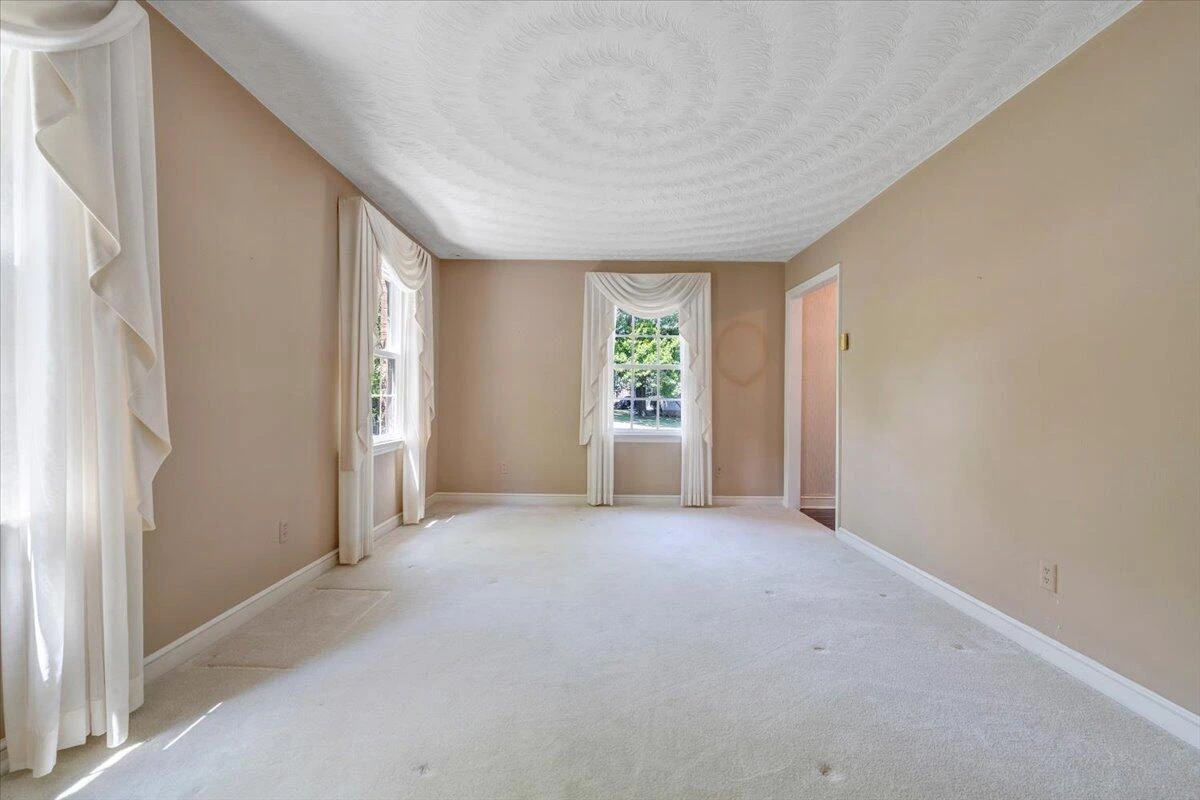 1945 Maylin DR - Photo 19