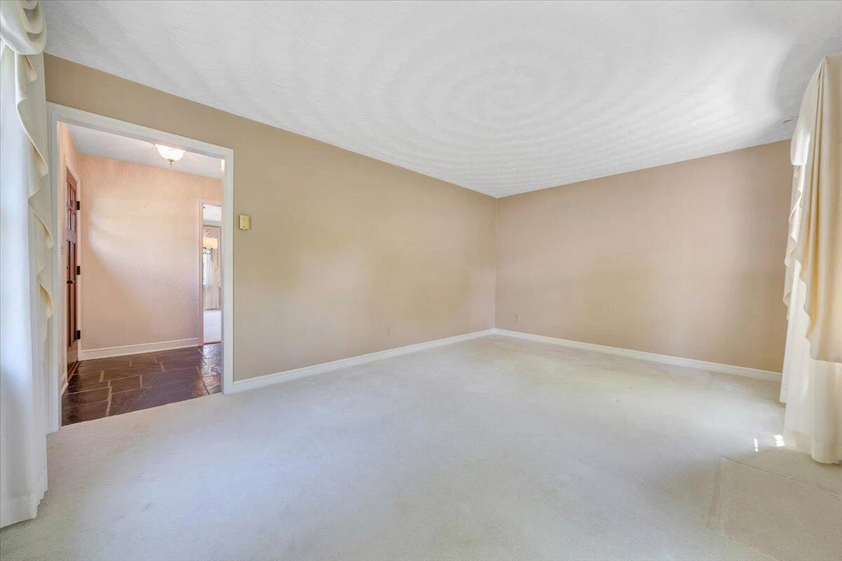 1945 Maylin DR - Photo 20