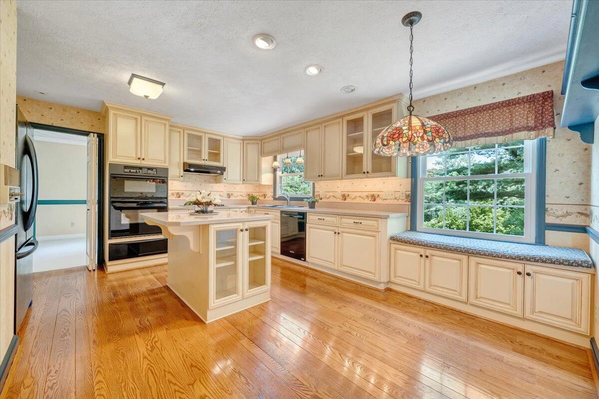 1945 Maylin DR - Photo 27