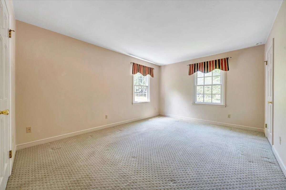 1945 Maylin DR - Photo 51