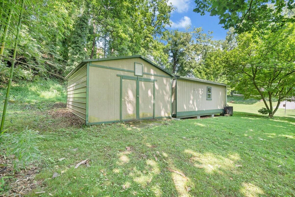 1945 Maylin DR - Photo 99