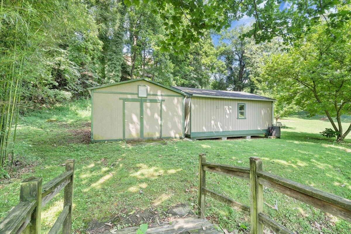 1945 Maylin DR - Photo 101