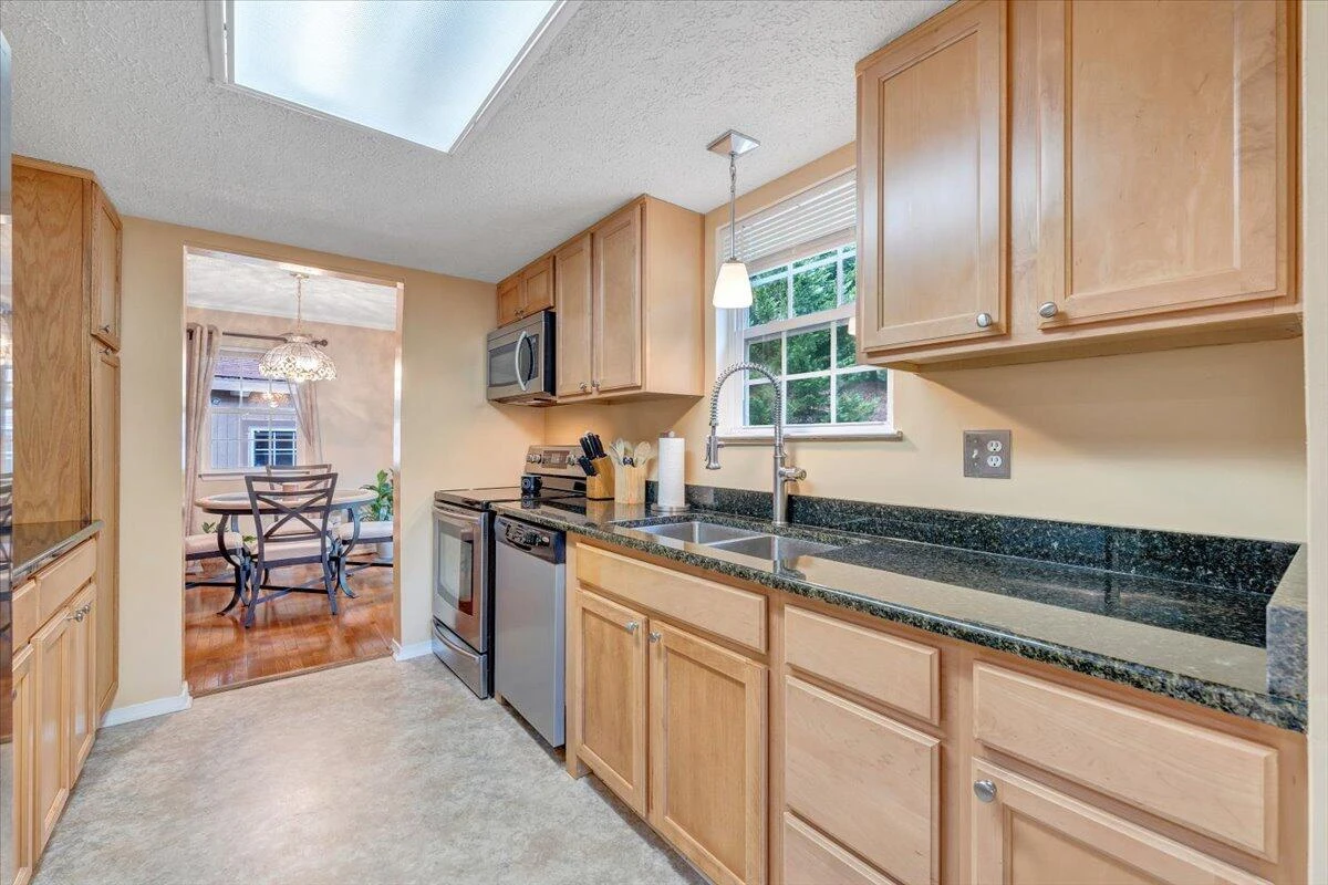 2880 Garden City BLVD - Photo 16