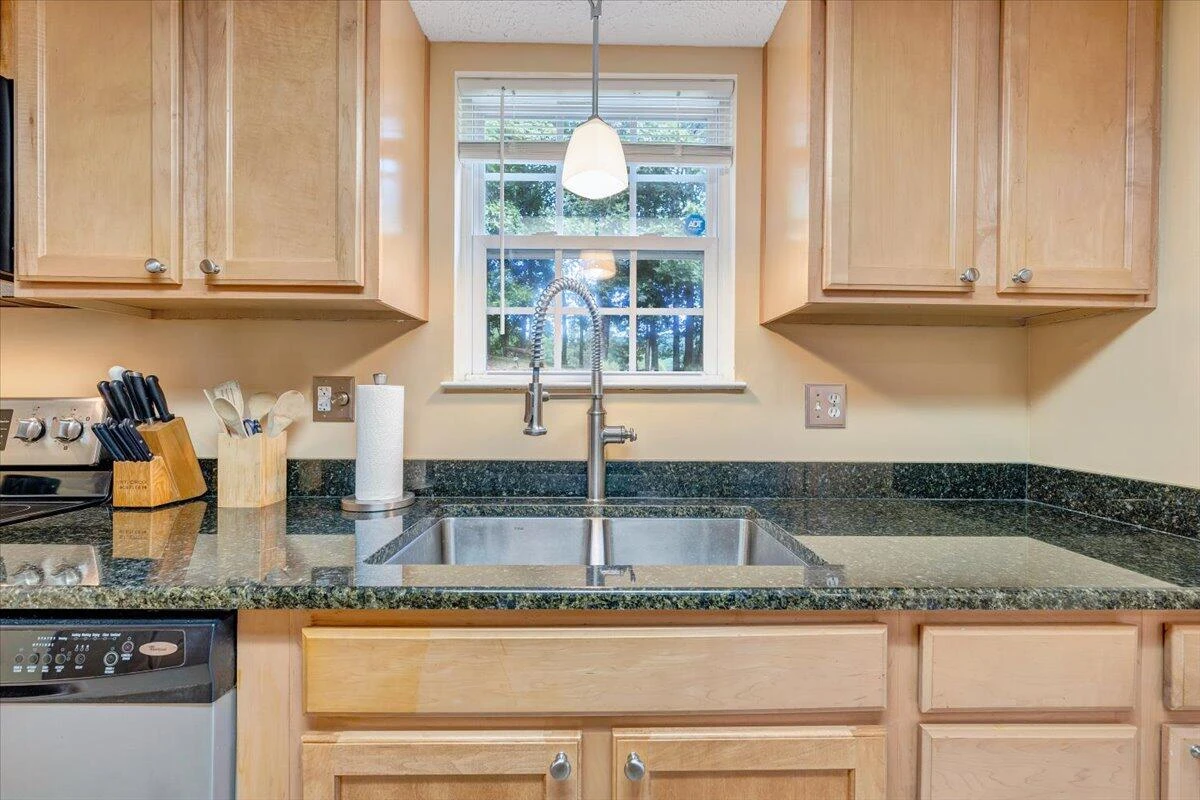 2880 Garden City BLVD - Photo 18