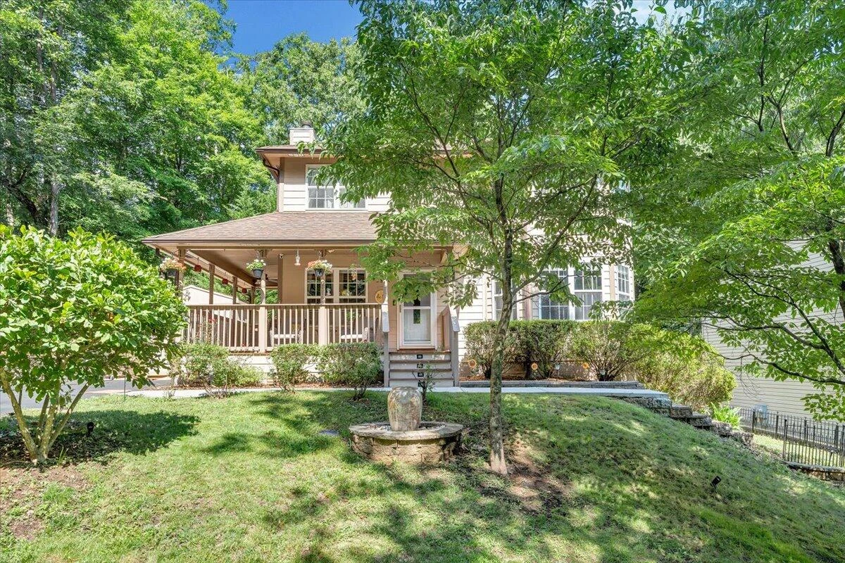 2880 Garden City BLVD - Photo 2