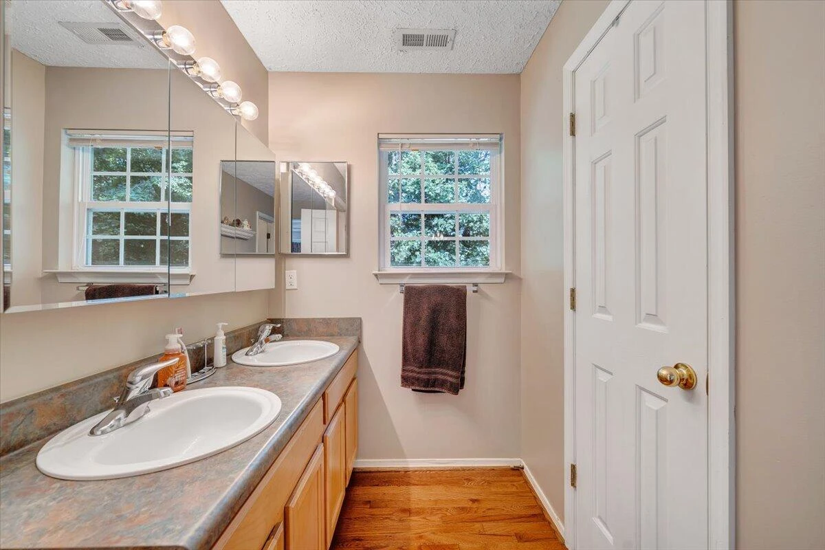 2880 Garden City BLVD - Photo 25