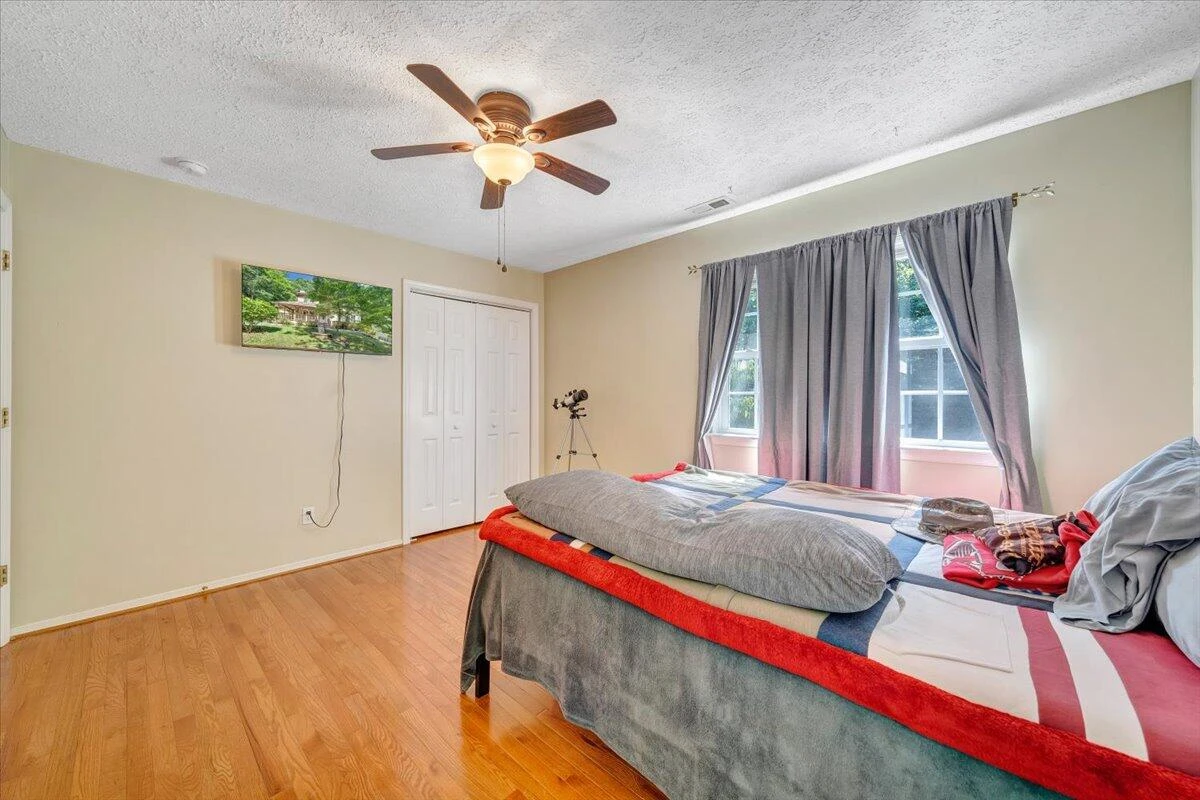 2880 Garden City BLVD - Photo 31