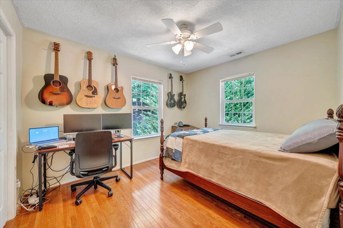 2880 Garden City BLVD - Photo 32