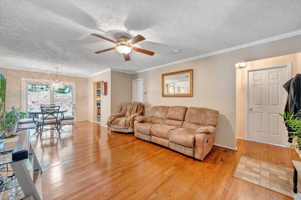 2880 Garden City BLVD - Photo 7