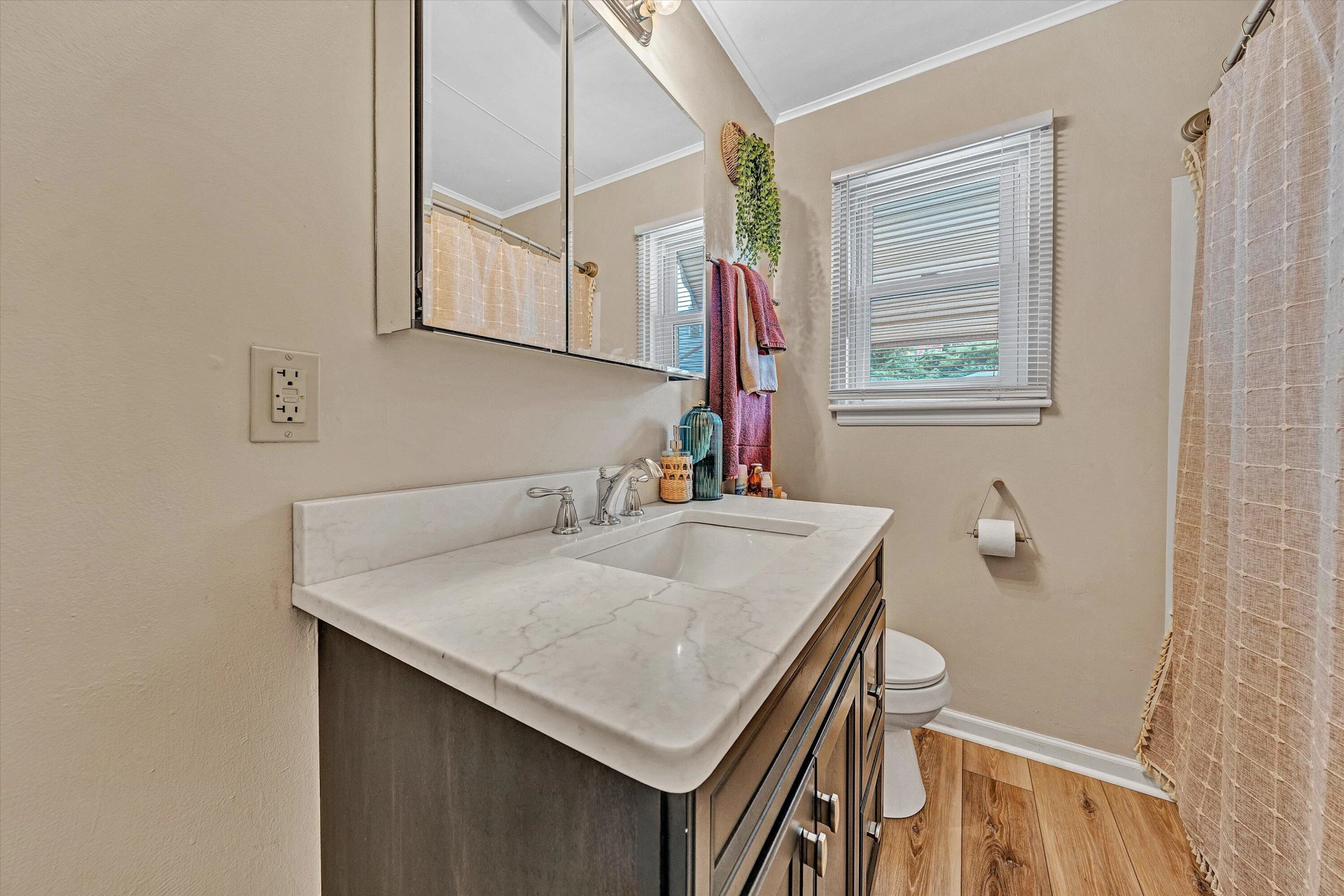 1441 Freeborn CIR - Photo 13
