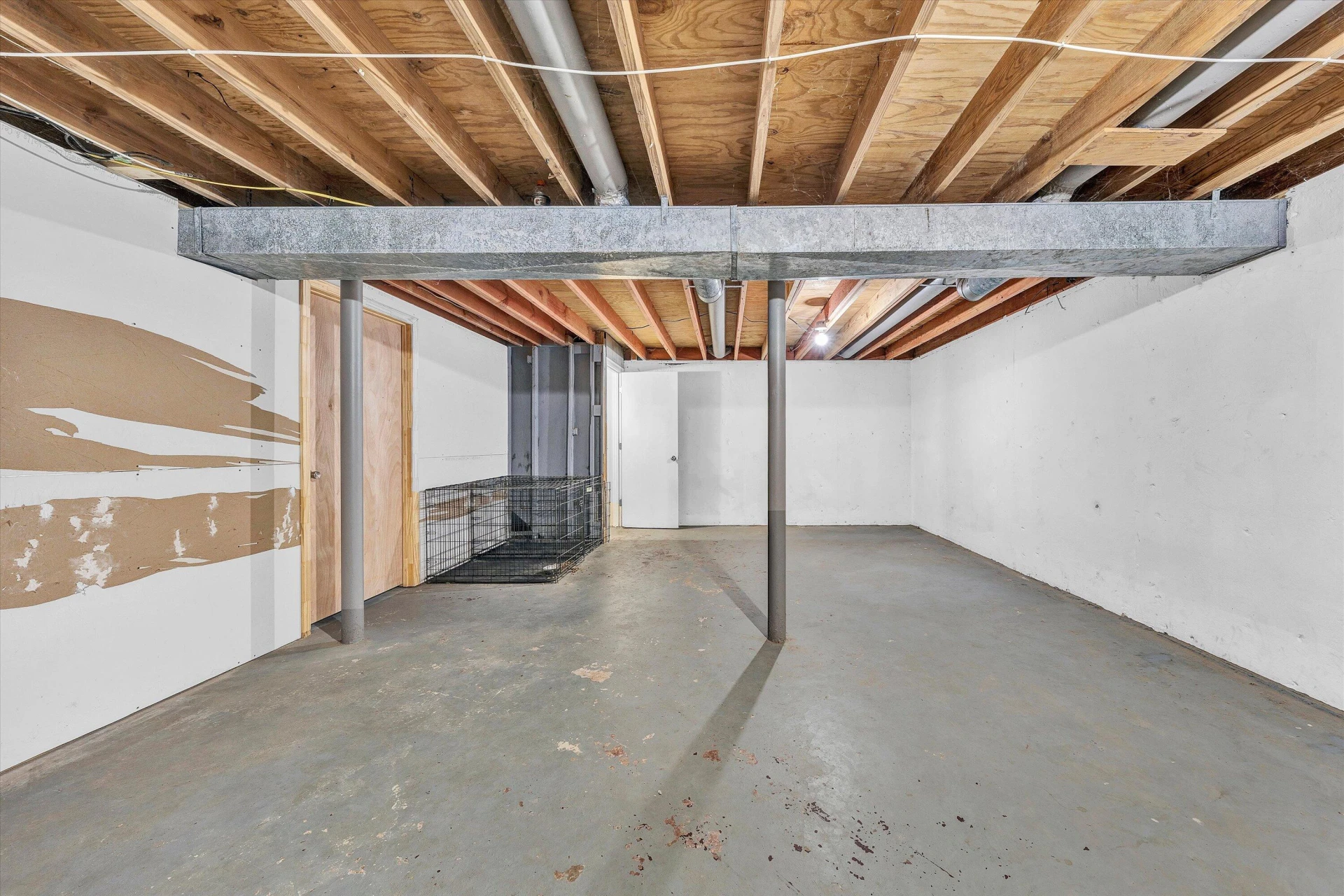 1441 Freeborn CIR - Photo 17