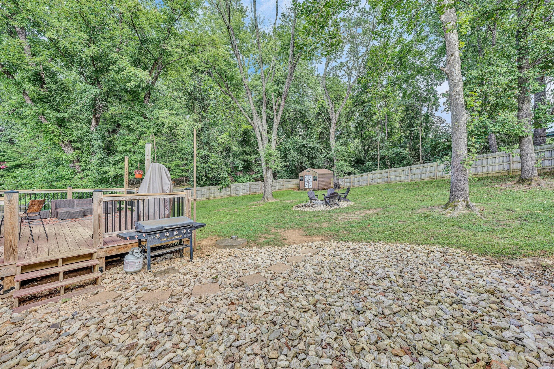 1441 Freeborn CIR - Photo 20