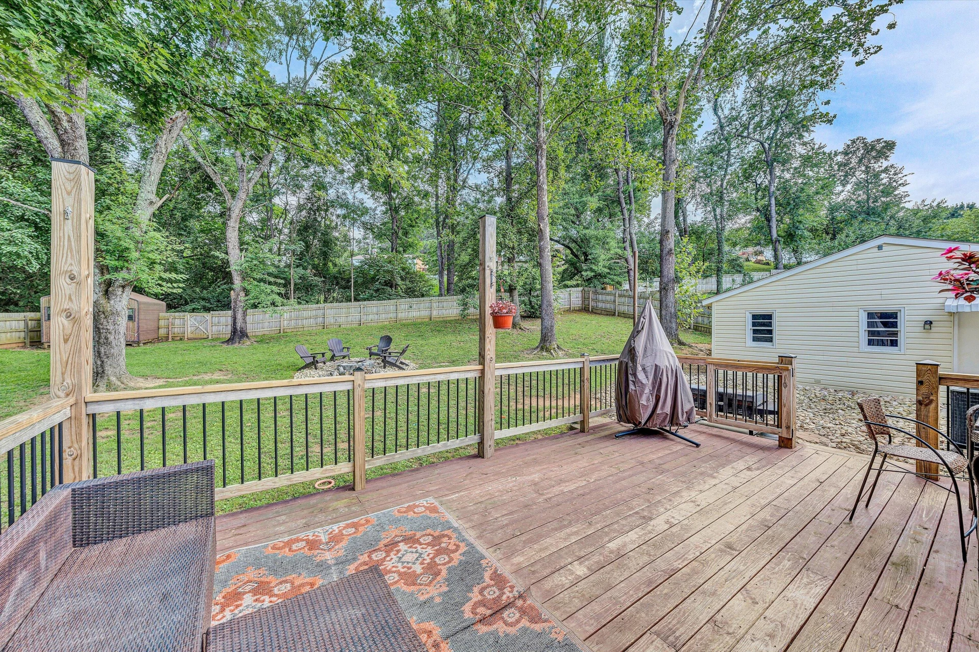 1441 Freeborn CIR - Photo 21