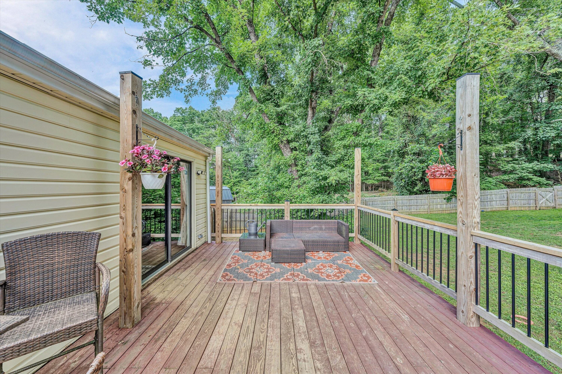 1441 Freeborn CIR - Photo 22