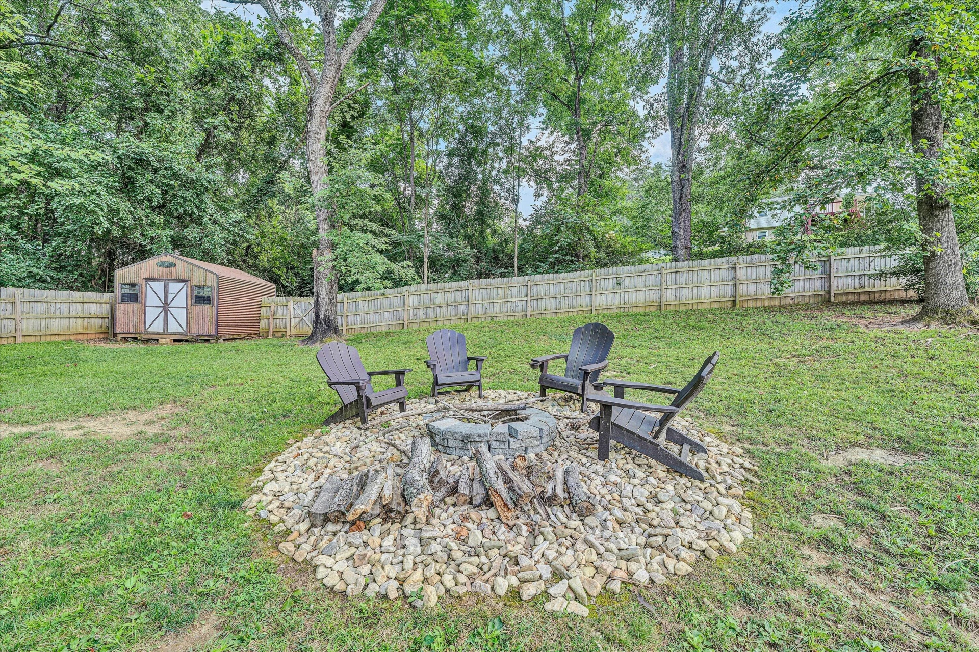 1441 Freeborn CIR - Photo 24