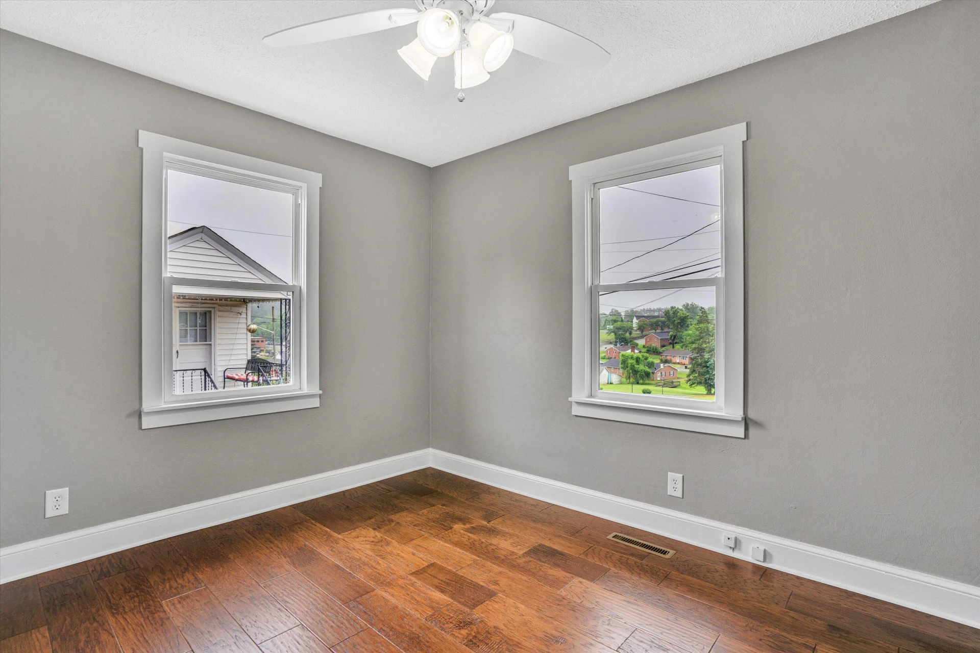 145 DONALD AVE - Photo 15