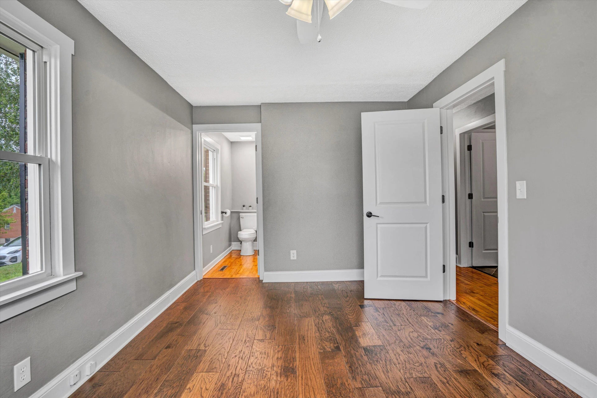 145 DONALD AVE - Photo 16