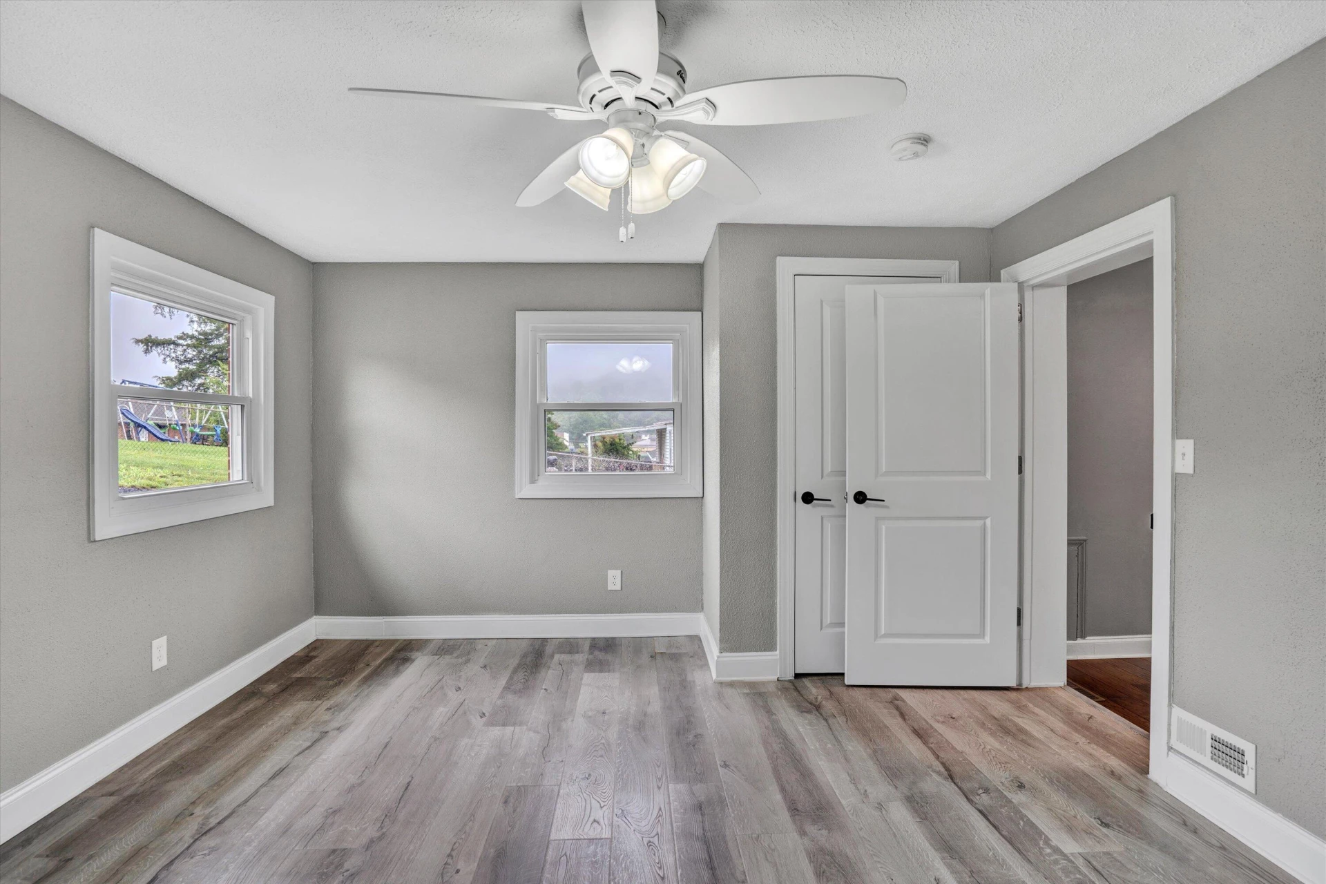 145 DONALD AVE - Photo 26