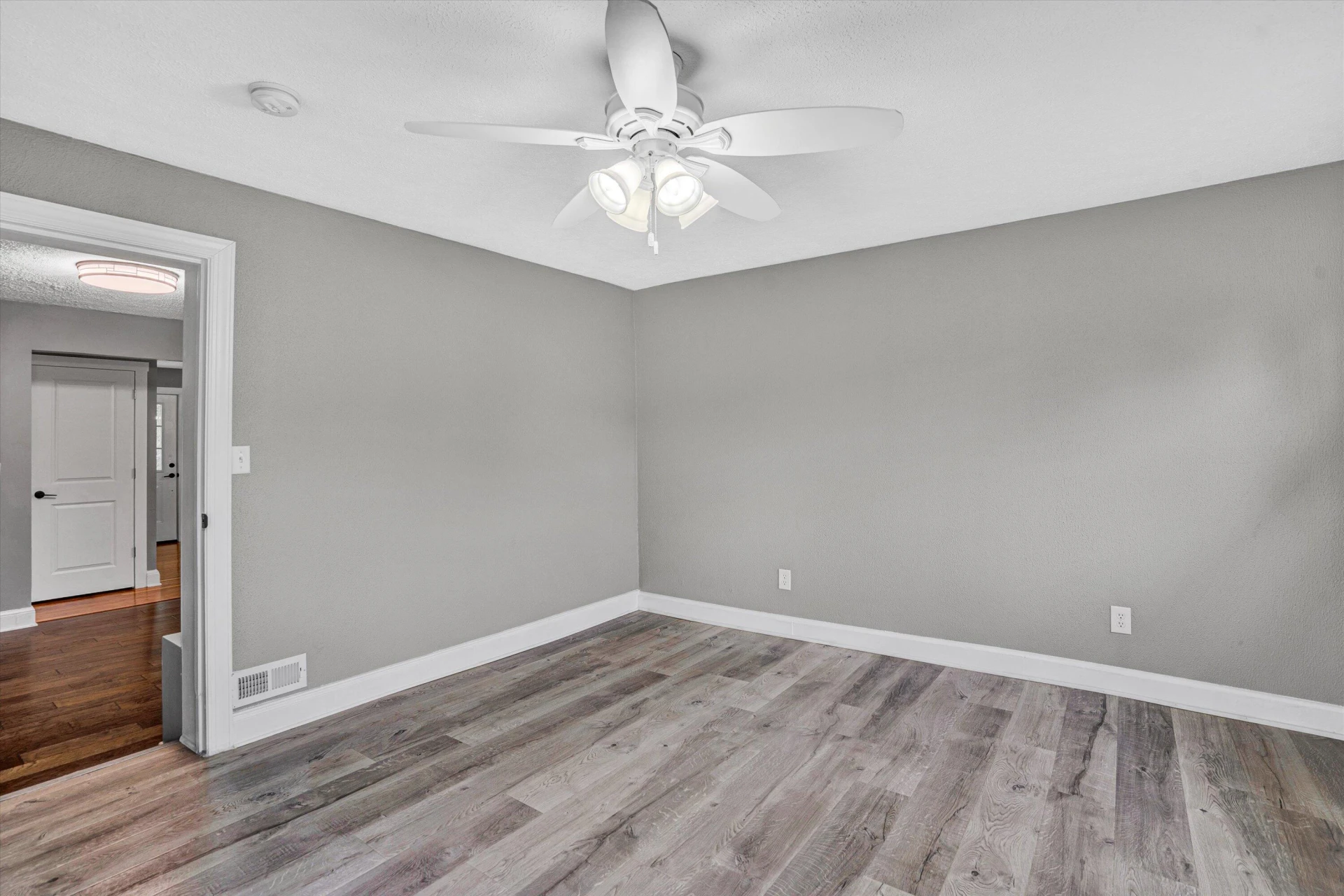 145 DONALD AVE - Photo 27