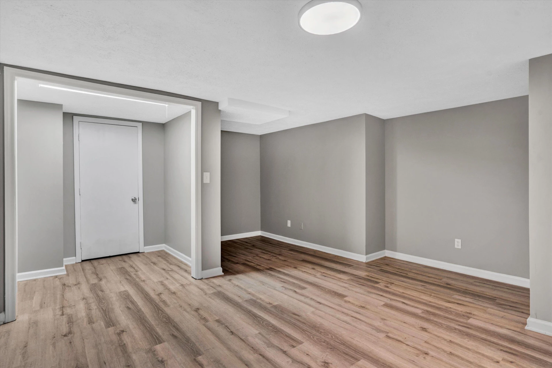 145 DONALD AVE - Photo 31