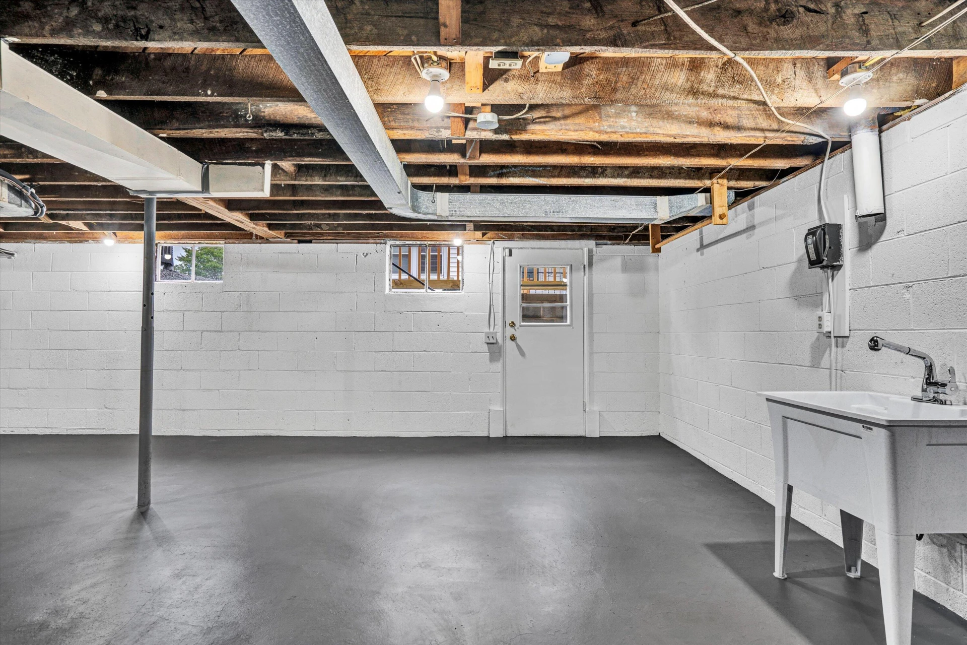 145 DONALD AVE - Photo 33